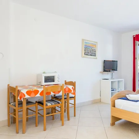 Family Friendly With A Swimming Pool Seget Vranjica, Trogir - 14409