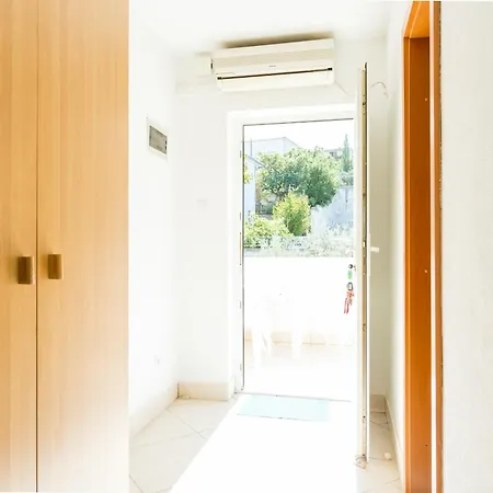 Apartment Family Friendly With A Swimming Pool Seget Vranjica, Trogir - 14409 Seget Donji