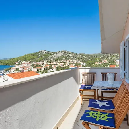 Family Friendly With A Swimming Pool Seget Vranjica, Trogir - 14409 Apartment Seget Donji
