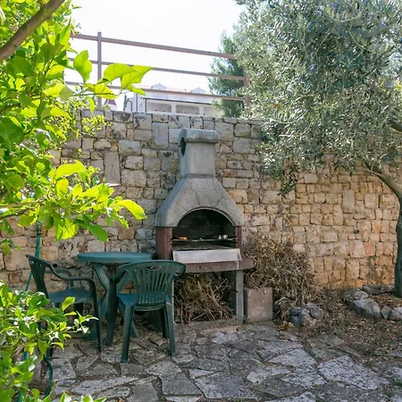 Family-friendly With Swimming Pool Seget Vranjica, Trogir - 14409 Donji Seget